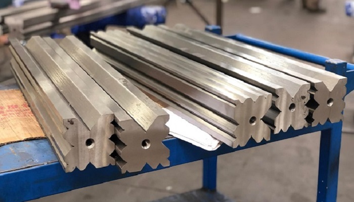 High-quality T-die for press brakes ensuring clean, consistent bends in industrial metalworking