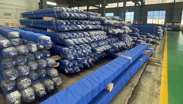 Press brake tools crowning system